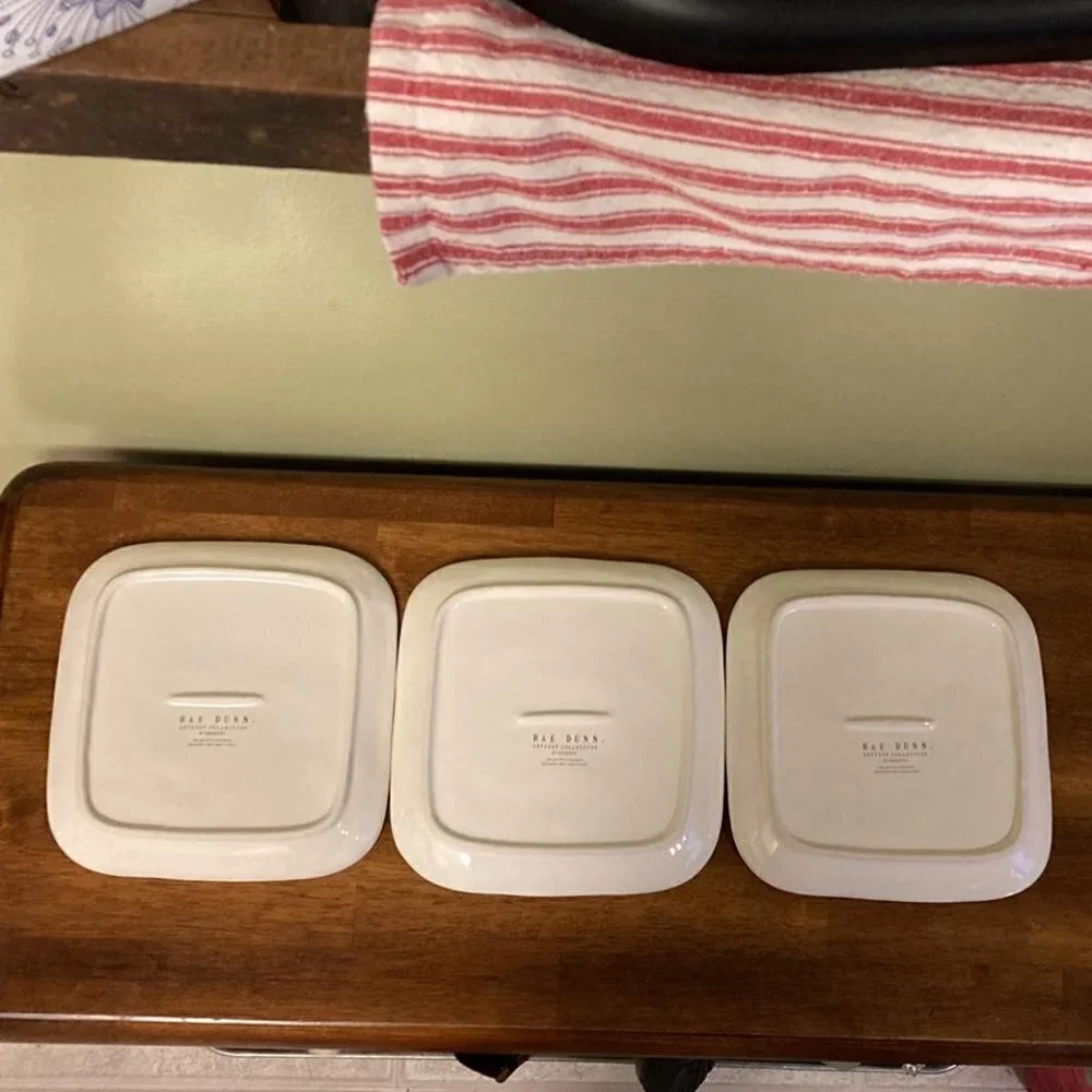 EUC Rae Dunn JOY Snowman Ceramic Plates Set of 3